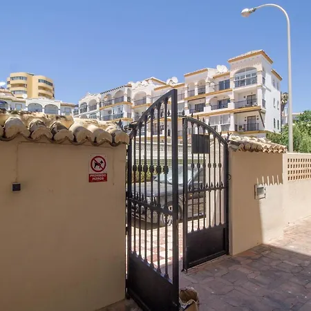 Imperial Puerto 2 4b By Ivi Real Estate アパート トレモリノス